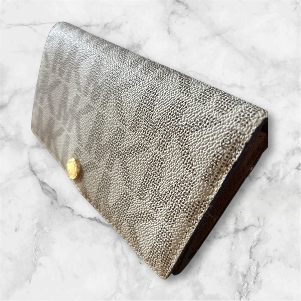 Michael Kors Jet Set large signature Wallet NWOT - Picture 5 of 13
